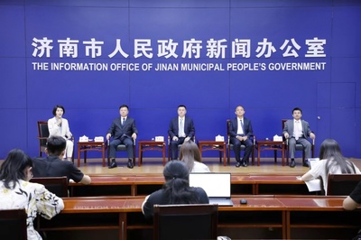 2017级MBA校友于卫国参加济南市民营企业家系列记者见面会